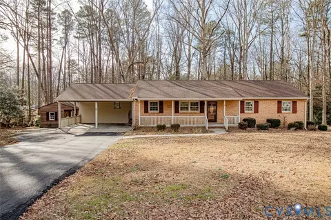 4907 Empire Pkwy, Chester, VA 23831