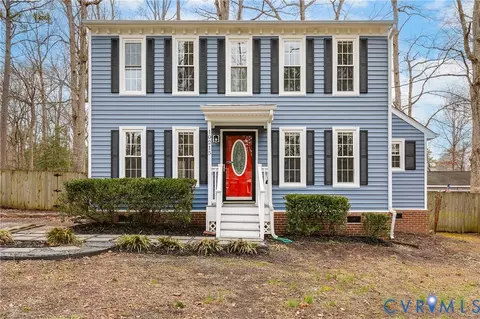 10215 Dakins Dr, North Chesterfield, VA 23236