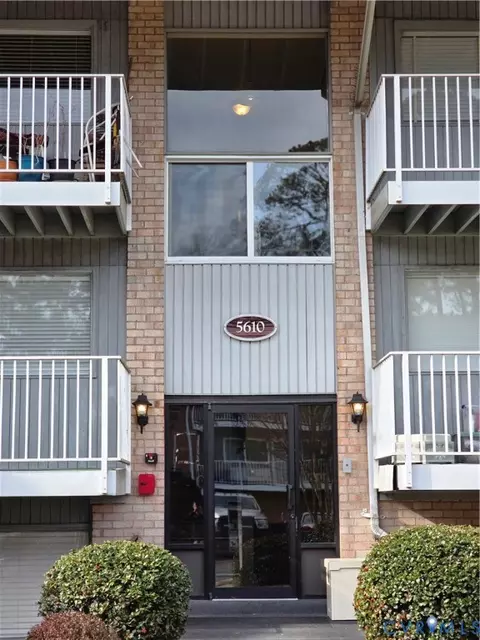5610 Crenshaw Rd #1221, Richmond, VA 23227