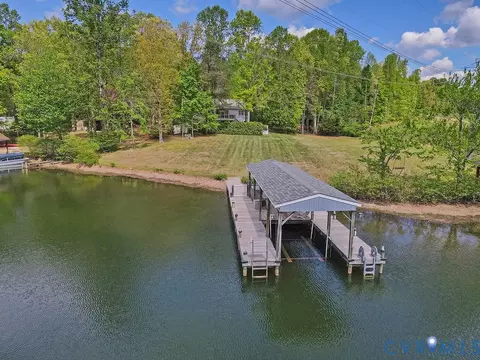 776 Tall Pines Dr, Mineral, VA 23117