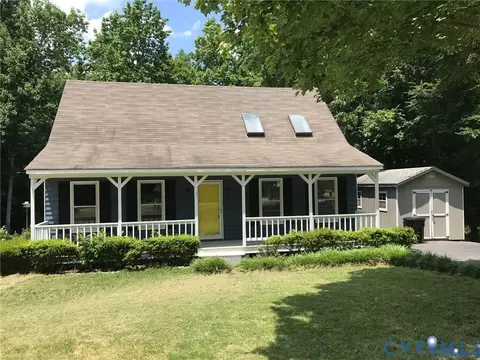 7018 Whistlers Cove Dr, Midlothian, VA 23112