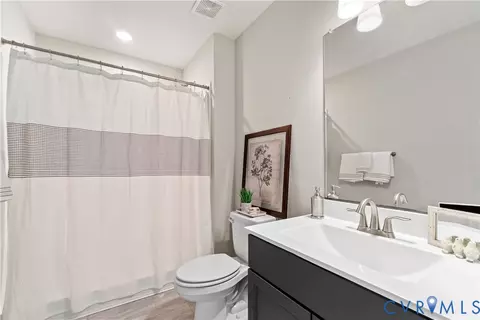 Bath - 2219 Silver St, Aylett, VA 23009 photo 1 of 2