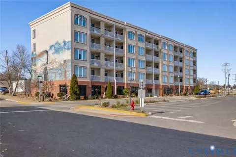 100 Taylor St #302, Colonial Beach, VA 22443