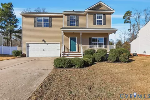 13536 Green Spire Ct, Chester, VA 23836