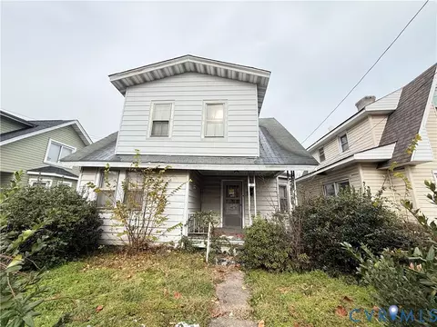 Exterior - 31 E Pembroke Ave, Hampton, VA 23669 photo 2 of 10