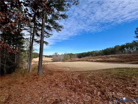 4927 Brandon Pines Dr, Providence Forge, VA 23140