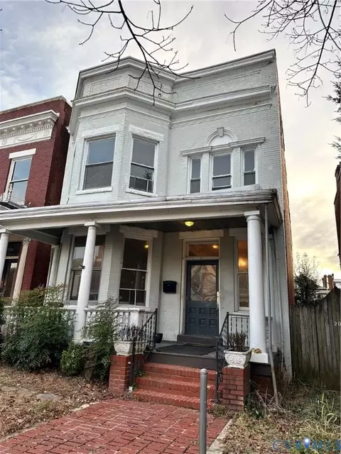 2027 W Grace St, Richmond, VA 23220