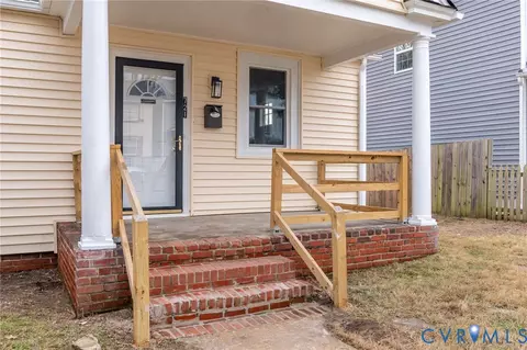 Exterior - 721 E Gladstone Ave, Richmond, VA 23222 photo 4 of 7