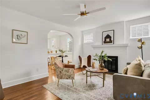 Living - 721 E Gladstone Ave, Richmond, VA 23222 photo 1 of 2