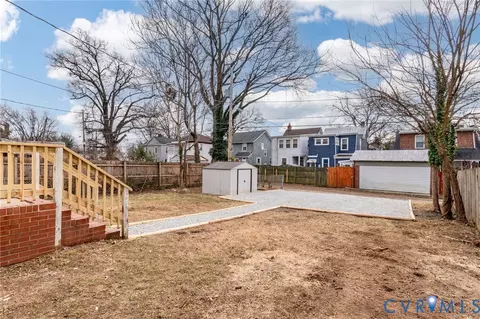 Exterior - 721 E Gladstone Ave, Richmond, VA 23222 photo 5 of 7