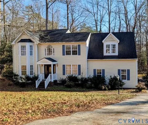 4501 Sandy Oak Ter, Chester, VA 23831