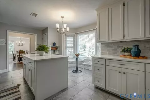 Kitchen - 2806 Fairgate Rd, Midlothian, VA 23112 photo 3 of 5