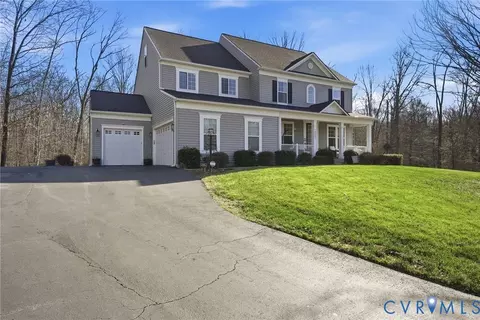 10887 Monocacy Way, Manassas, VA 20112