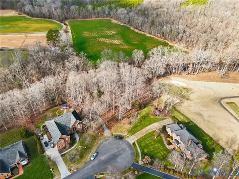 14505 Riverside Dr, Ashland, VA 23005