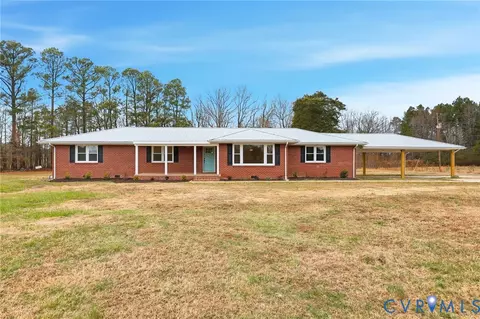 8202 Vaughan, North Dinwiddie, VA 23805