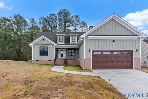 152 Silver Trail Cir, Lawrenceville, VA 23868