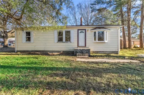 815 W Riverside Dr, Lanexa, VA 23089