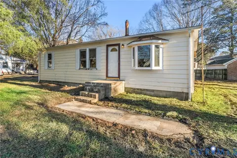 815 W Riverside Dr, Lanexa, VA 23089 photo 2