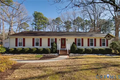 9049 Wyndale Dr, Mechanicsville, VA 23116