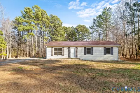 3242 Fletcher Chapel Rd, Kenbridge, VA 23944