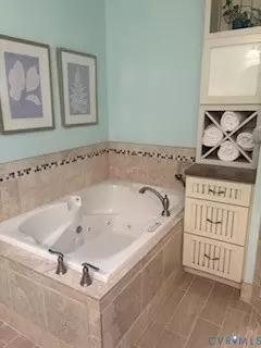 Bath - 6104 Lansgate Rd, Midlothian, VA 23112 photo 5 of 5