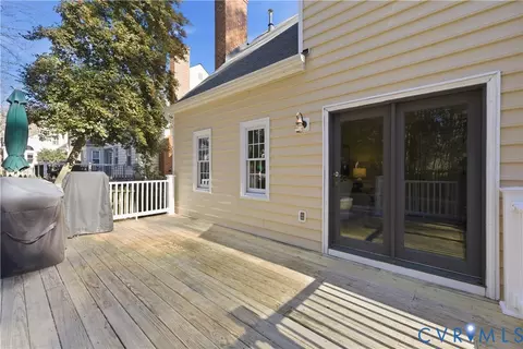 Exterior - 6104 Lansgate Rd, Midlothian, VA 23112 photo 5 of 12