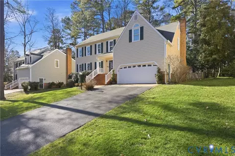 Exterior - 6104 Lansgate Rd, Midlothian, VA 23112 photo 3 of 12