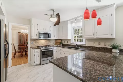Kitchen - 6104 Lansgate Rd, Midlothian, VA 23112 photo 1 of 5