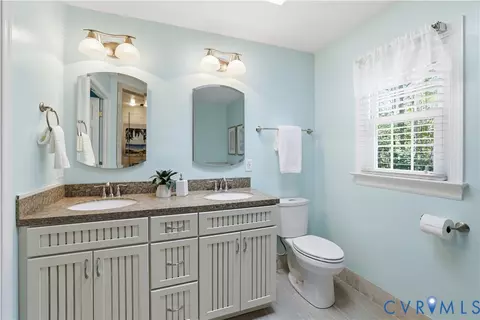 Bath - 6104 Lansgate Rd, Midlothian, VA 23112 photo 3 of 5