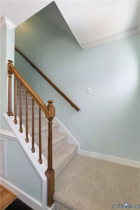 Entry Way - 6104 Lansgate Rd, Midlothian, VA 23112 photo 3 of 3