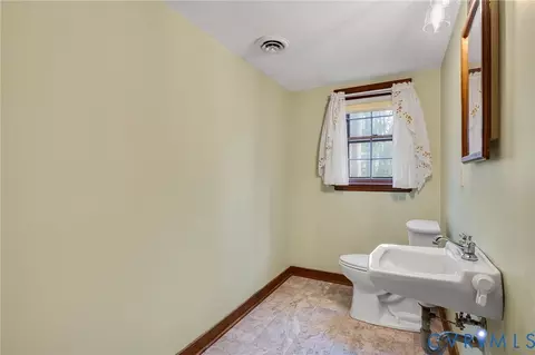 Bath - 3123 Bradwill Rd, Richmond, VA 23225 photo 3 of 3
