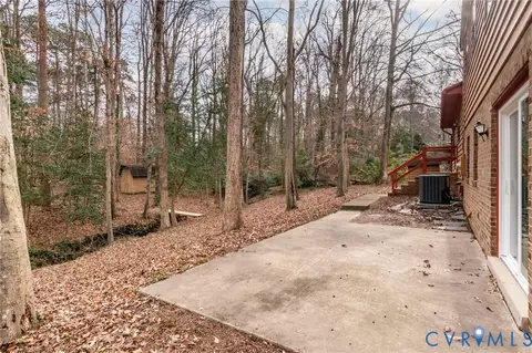 Exterior - 3123 Bradwill Rd, Richmond, VA 23225 photo 7 of 11