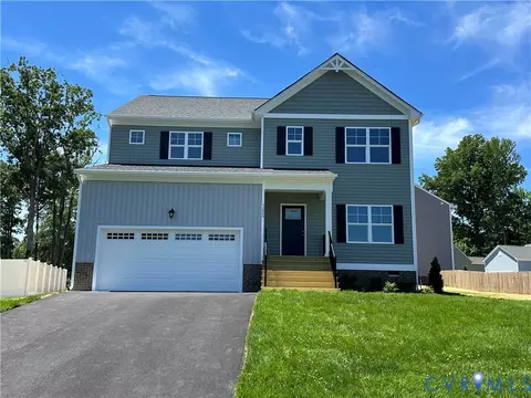 12606 Poplar Village Pl, Chester, VA 23831