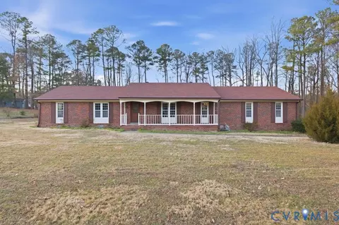 602 Dunkerry Ln, Sandston, VA 23150