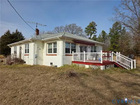 Exterior - 24806 Sawmill Rd, Carson, VA 23830 photo 2 of 5