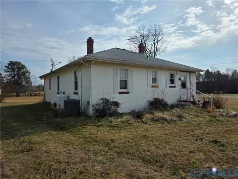 Exterior - 24806 Sawmill Rd, Carson, VA 23830 photo 4 of 5