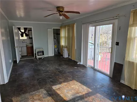 Living - 24806 Sawmill Rd, Carson, VA 23830 photo 3 of 4