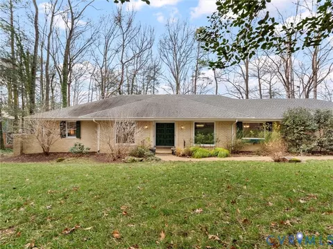 9341 Cardiff Loop Rd, North Chesterfield, VA 23236