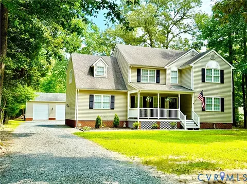 255 Parkwood Dr, Aylett, VA 23009