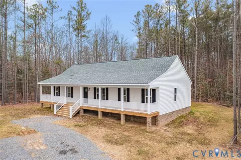 5132 Sunnyside Rd, Saint Stephens Church, VA 23148