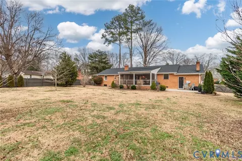 Exterior - 7299 Jay Way, Mechanicsville, VA 23111 photo 7 of 8