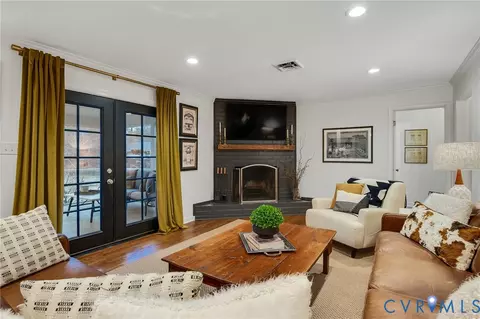 Living - 7299 Jay Way, Mechanicsville, VA 23111 photo 2 of 5