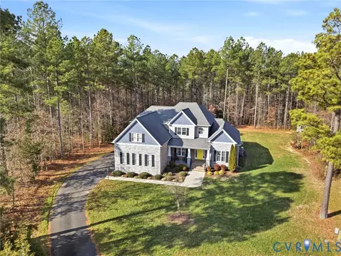 10251 Twig Ln, Mechanicsville, VA 23116