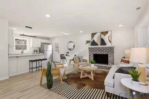 Living - 9620 Spring Run Rd, Chesterfield, VA 23832 photo 1 of 6