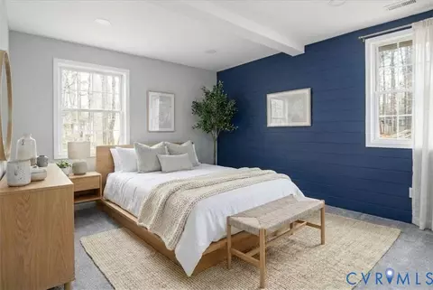 Bedroom - 101 Pineview Dr, Hartfield, VA 23071 photo 1 of 3