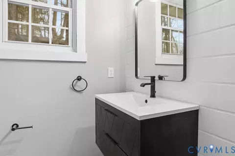 Bath - 101 Pineview Dr, Hartfield, VA 23071 photo 2 of 2