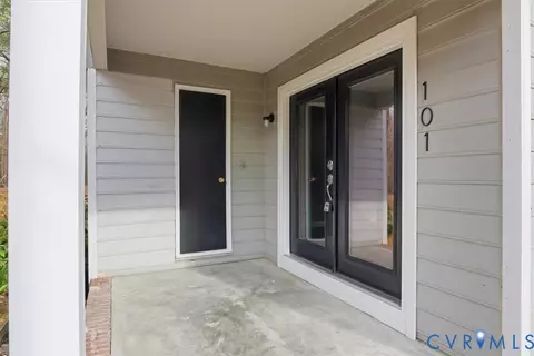 Exterior - 101 Pineview Dr, Hartfield, VA 23071 photo 4 of 6