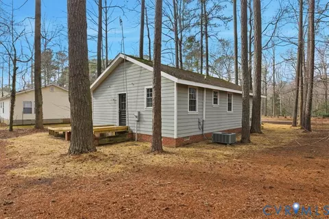 Other - 101 Pineview Dr, Hartfield, VA 23071 photo 9 of 12