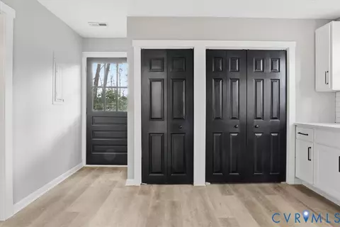 Entry Way - 101 Pineview Dr, Hartfield, VA 23071 photo 1 of 1