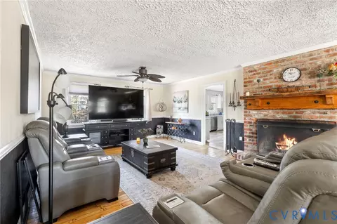 Living - 9411 Poly Pl, Midlothian, VA 23112 photo 1 of 3
